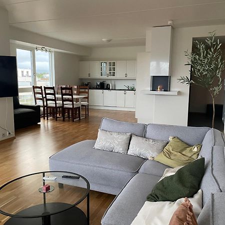 Penthouse In Alta City Bagian luar foto
